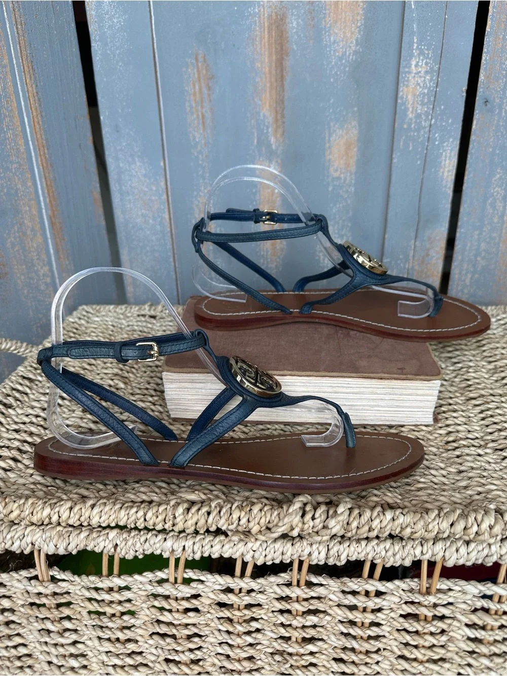 Tory Burch Leticia Logo Leather Ankle Strap Thong Sandal Navy Sz 8.5 - Picture 7 of 15